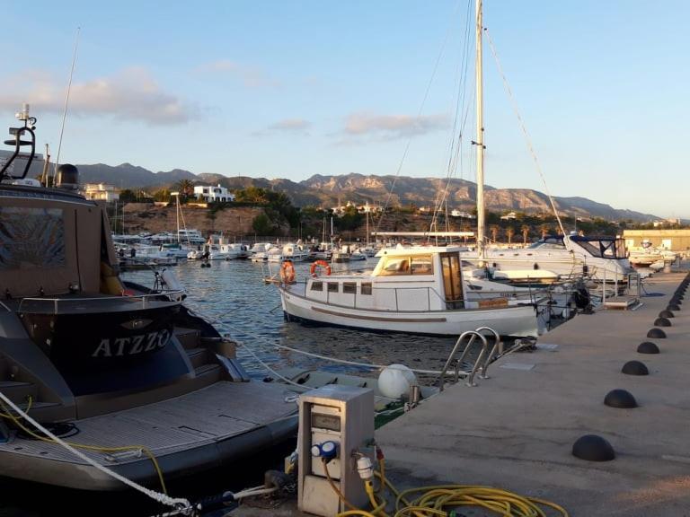 Villa Voor 8 Personen Met Zwembad Calafat Bagian luar foto