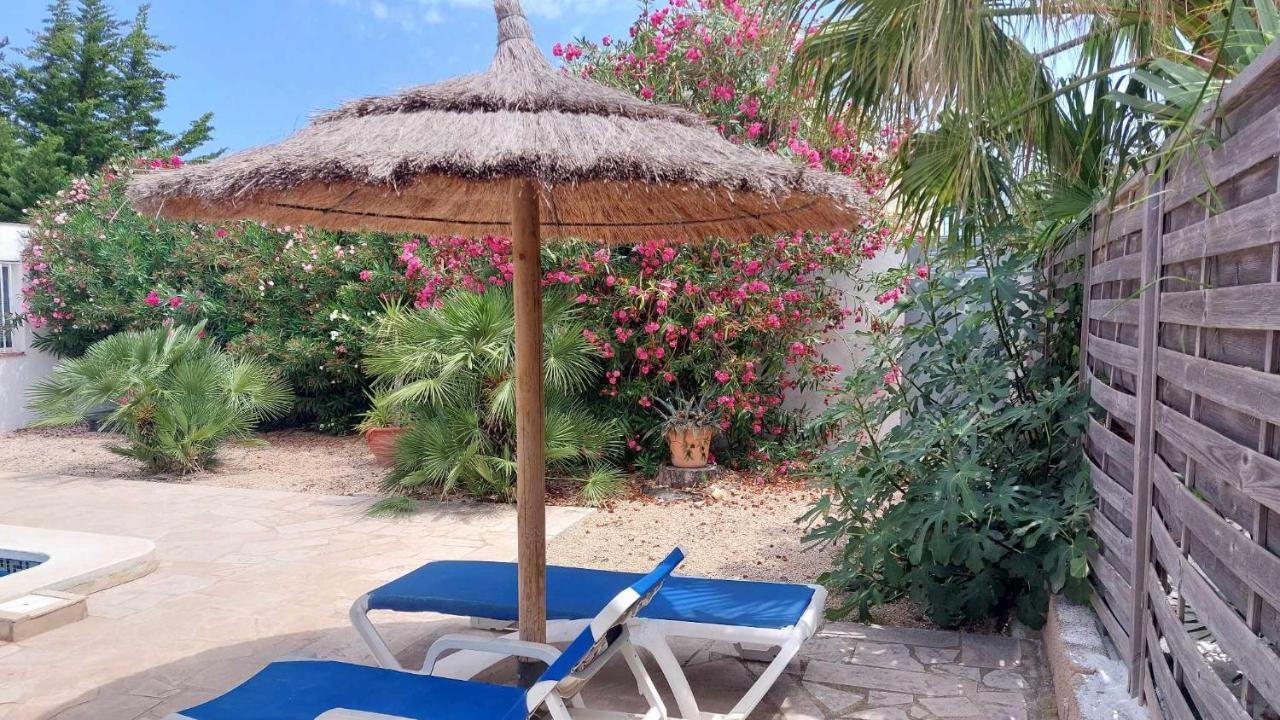Villa Voor 8 Personen Met Zwembad Calafat Bagian luar foto